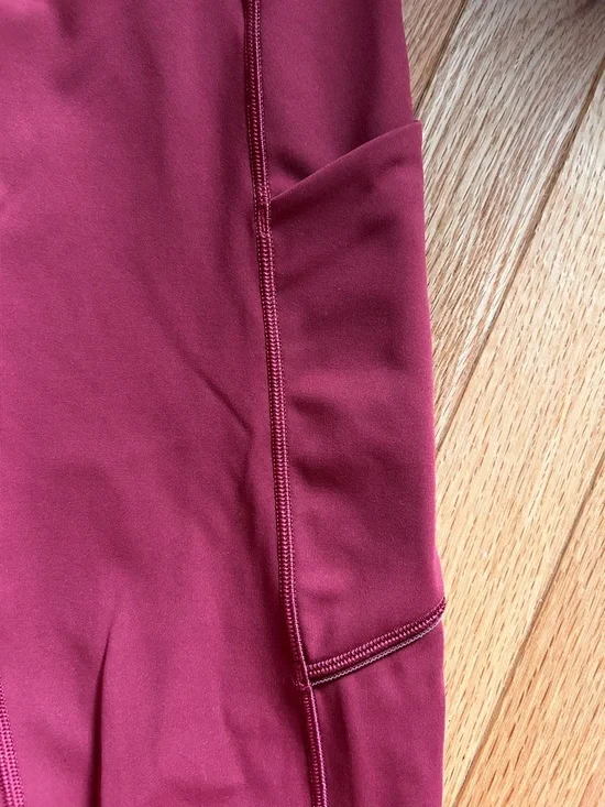 Lululemon Speed Up Tight *Full-On Luxtreme 26” in AMAZING condition - Picture 9 of 9